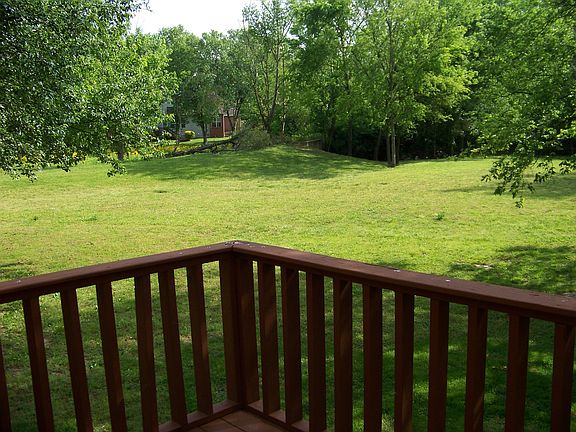 2nd image of 1040 Regents Park Cir