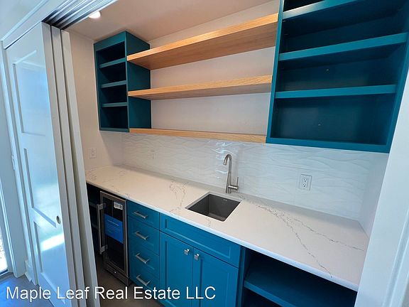 5th image of 2852 NW 67th St Unit B