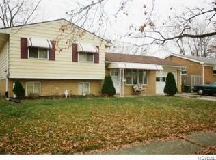 806 Hollywood Dr, Elyria, OH 44035