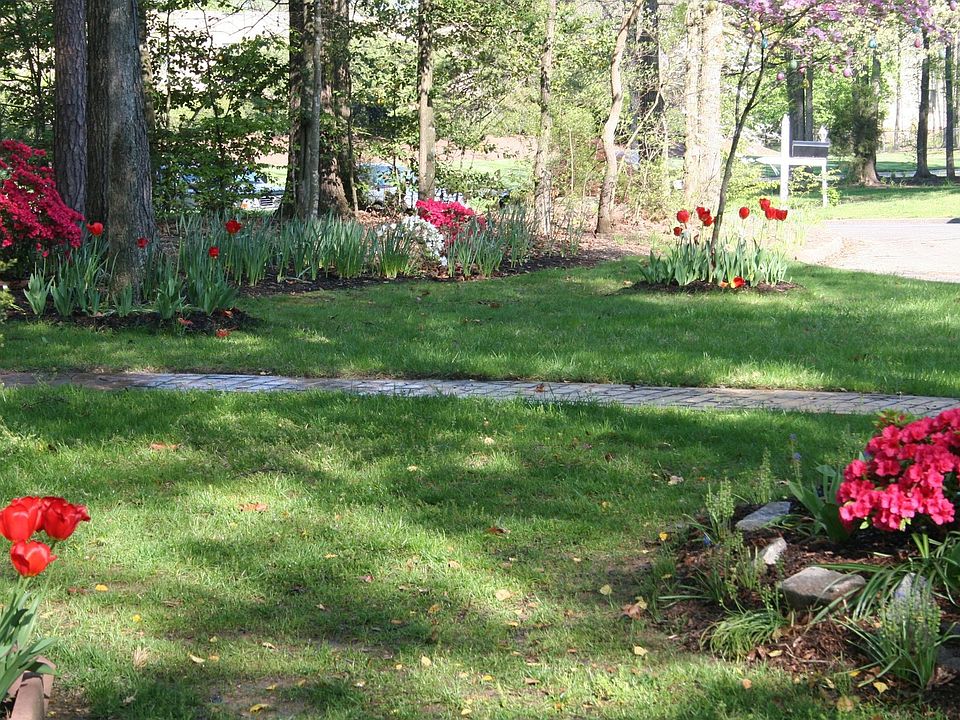 2nd image of 1803 Poplar Forest Ct