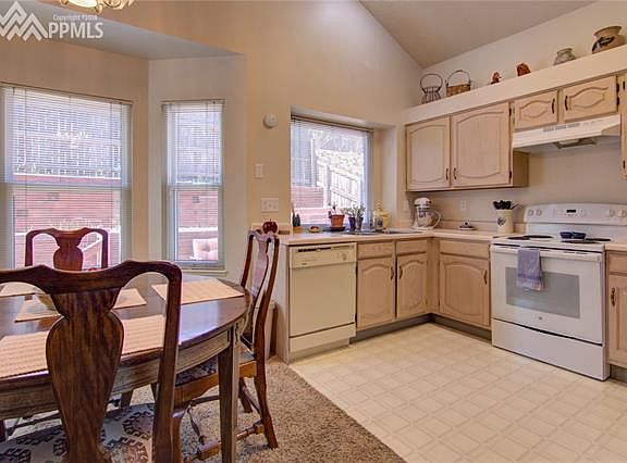 5th image of 1940 Silkwood Dr