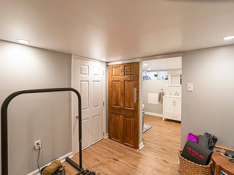613 S Taney St — Photo 10