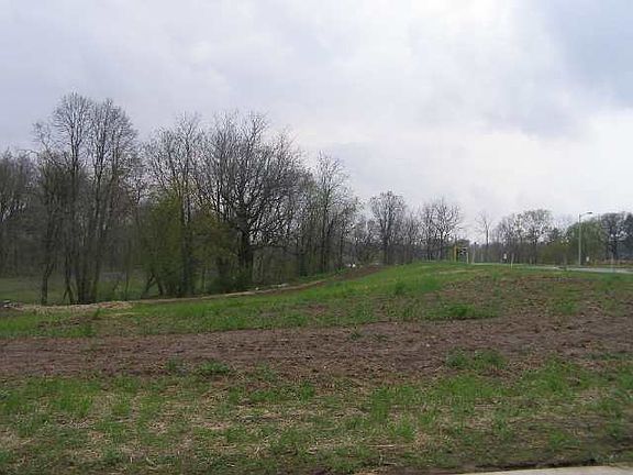 5th image of 236 Westmorland Dr