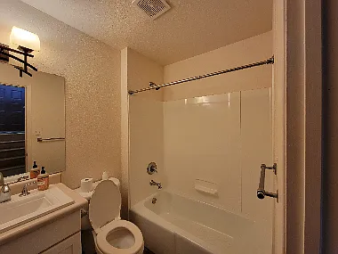 2 bed, 1161 sqft, $1,300 — Photo 4