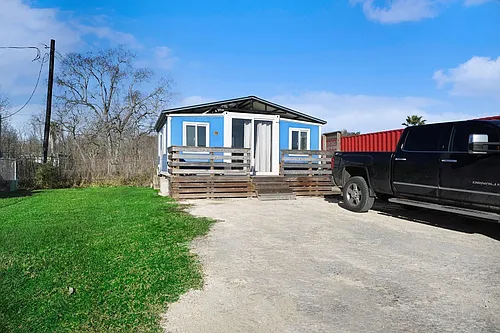 2466 Avenue D Photo 1