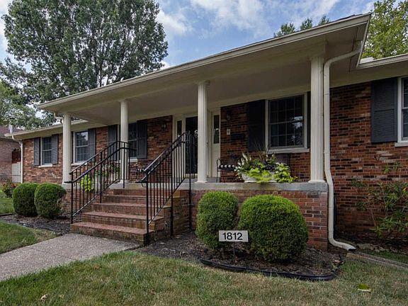 2nd image of 1812 Dalna Dr