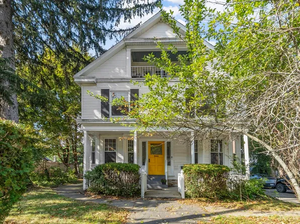 305 Nesmith St, Lowell, MA 01852