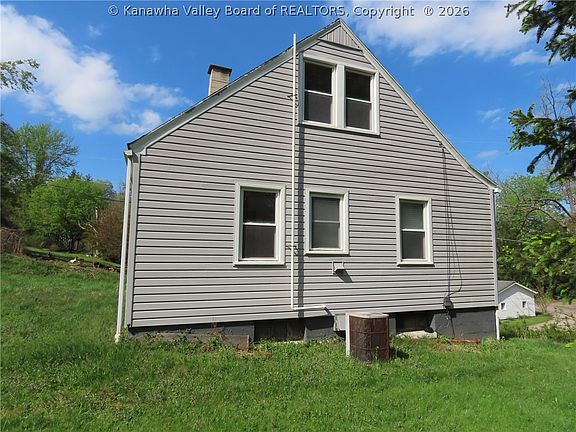 4th image of 2649 Evergreen Dr