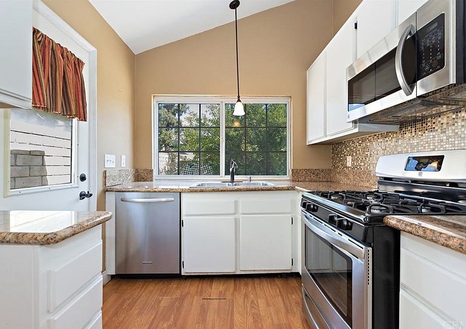 1st image of 646 W Edith Ann Dr