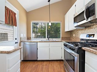646 W Edith Ann Dr, Azusa, CA 91702