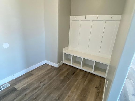 3rd image of 2832 S Kollman Ln