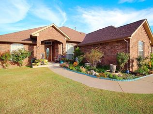 10549 Albert St, Yukon, OK 73099