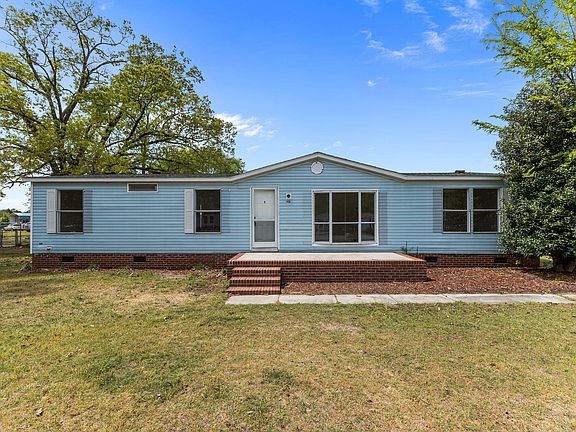 3rd image of 907 Sara Ln
