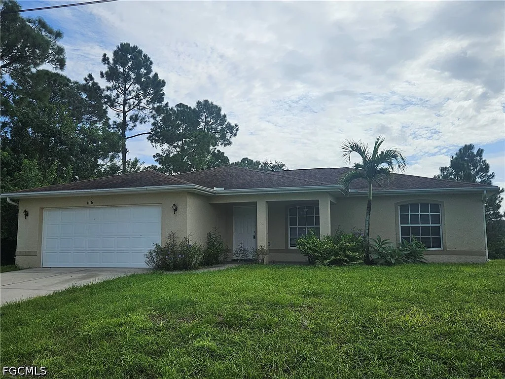 3 bed, 2.0 bath, 1428 sqft, $1,750 — Photo 1