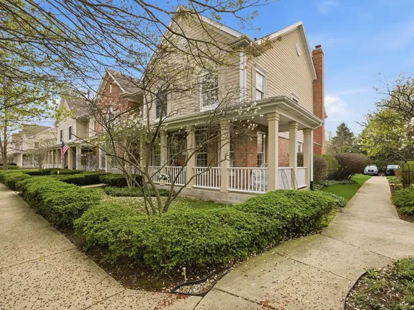 4359 Canterbury Ct, Saint Charles, IL 60174