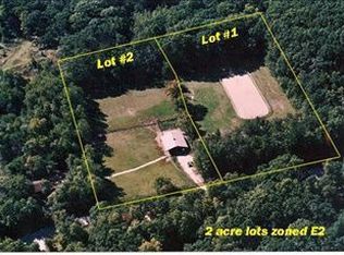 8903 Hickory Ln, Wonder Lake, IL 60097