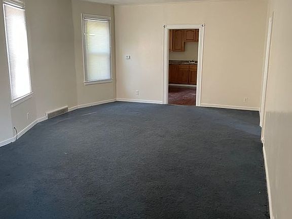 2nd image of 30 Blake St