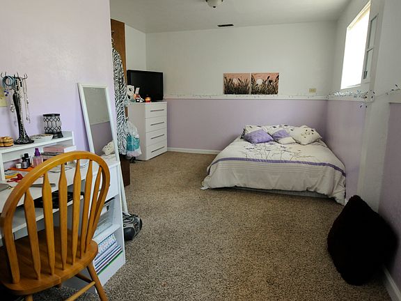 3rd image of 559 Pearwood Ct