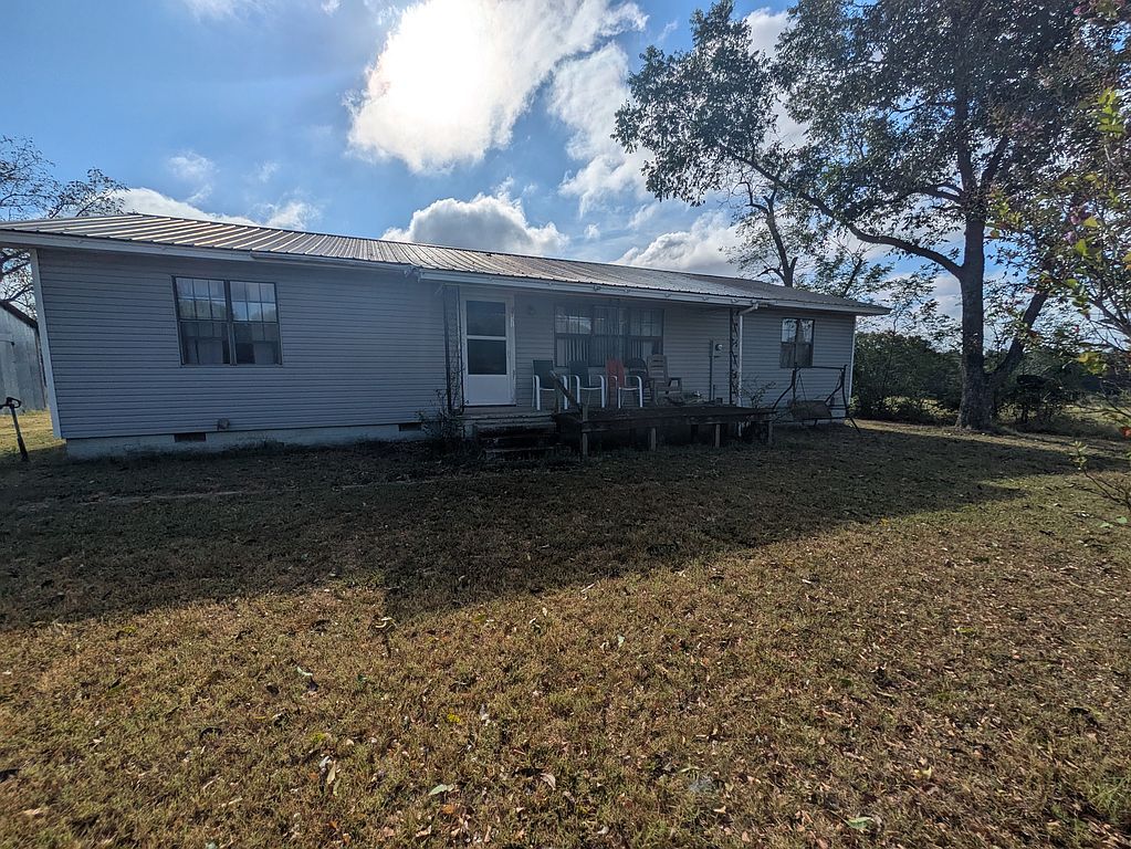 3731 Larkin Rd - Property Image