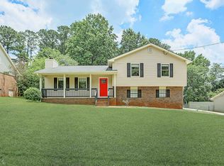 427 Summerville Dr, Lawrenceville, GA 30046