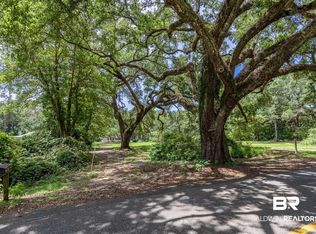14300 Oak St, Magnolia Springs, AL 36555
