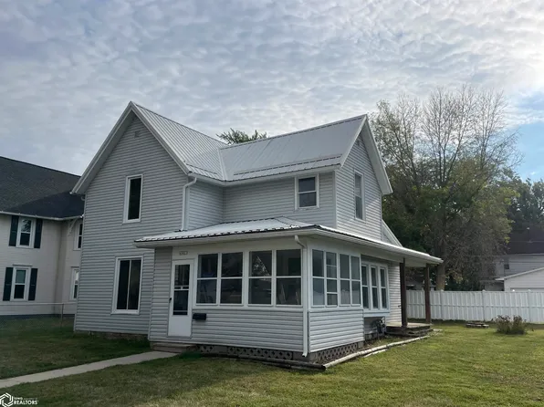 103 Levering St, Traer, IA 50675