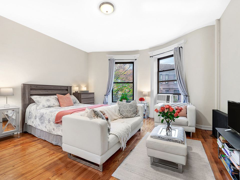 1st image of 318 W 101st St APT 5