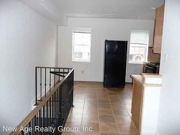 2nd image of 3206 Haverford Ave #2