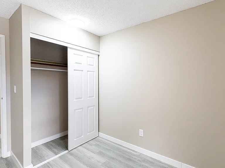 11611 Oakfield Dr SW — Photo 29