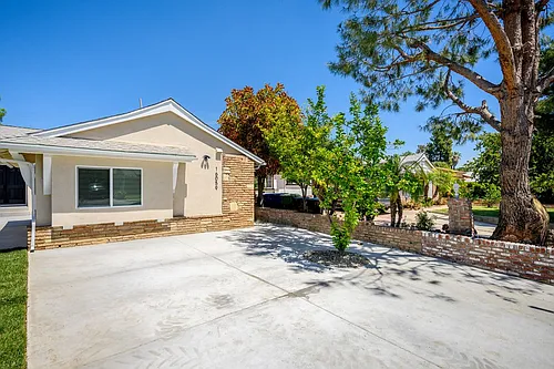 16059 Knapp St Photo 1