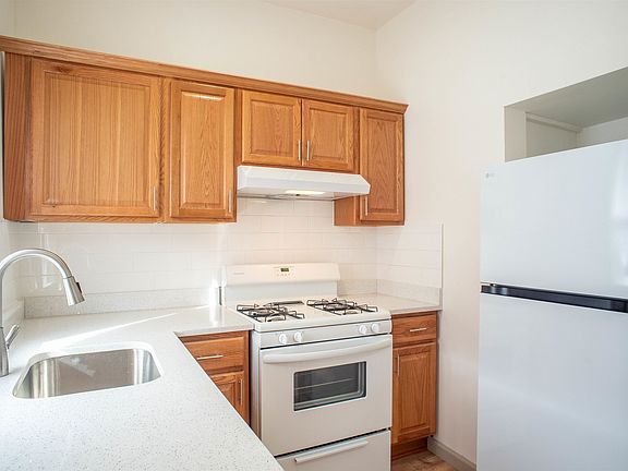 5th image of 428 69th St Floor 2