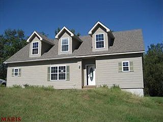 1st image of 121 Katherine Dr
