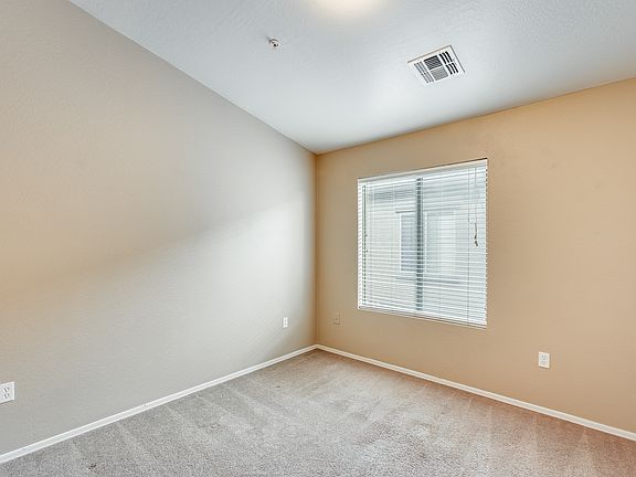 4th image of 18250 N 32nd St Unit 1038