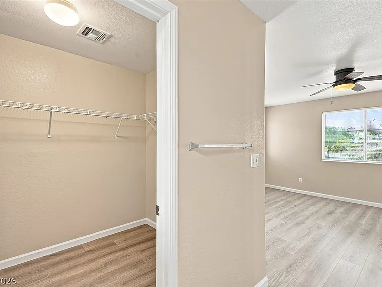 1915 Sundown Canyon Dr — Photo 29
