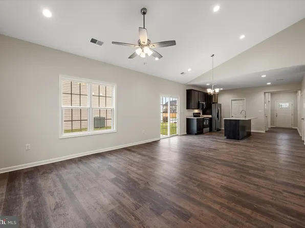 253 Rossmann Blvd, Winchester, VA 22602