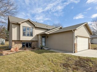 4084 Pennsylvania Ave, Eagan, MN 55123