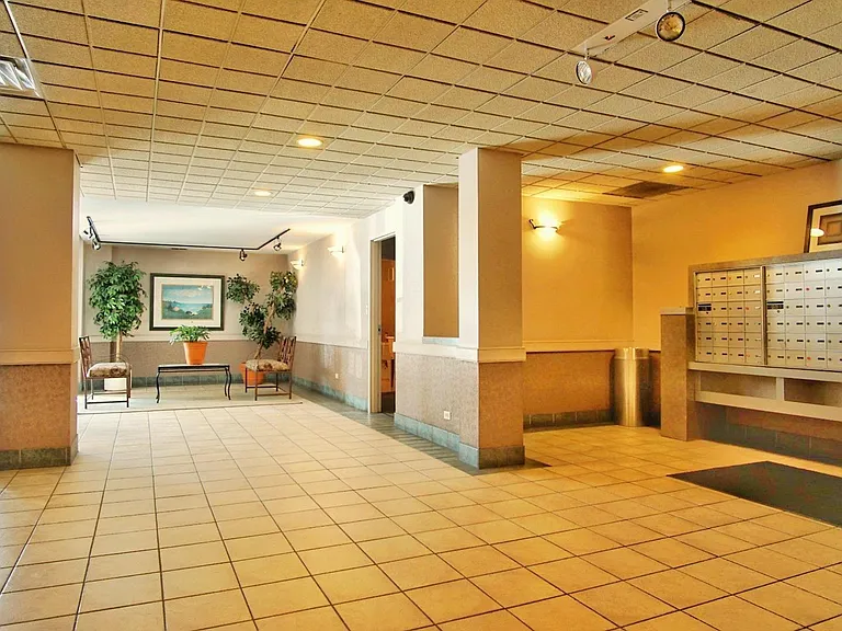 811 S Lytle St #310 — Photo 3