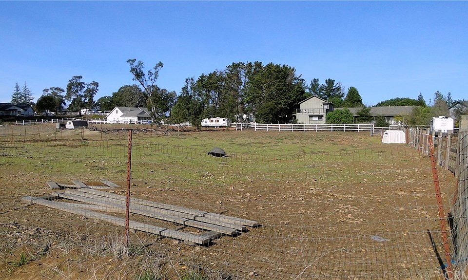 1st image of 260 Pajaro Ln