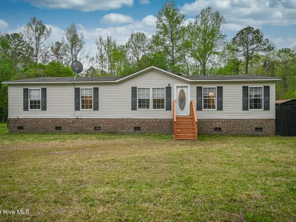 573 Halls Creek Road, Elizabeth City, NC 27909