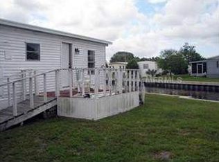 120 W Saint Johns Way, Apollo Beach, FL 33572