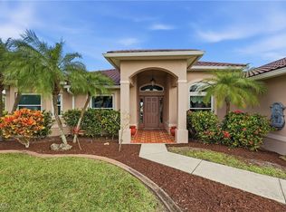 927 SW 28th Ter, Cape Coral, FL 33914
