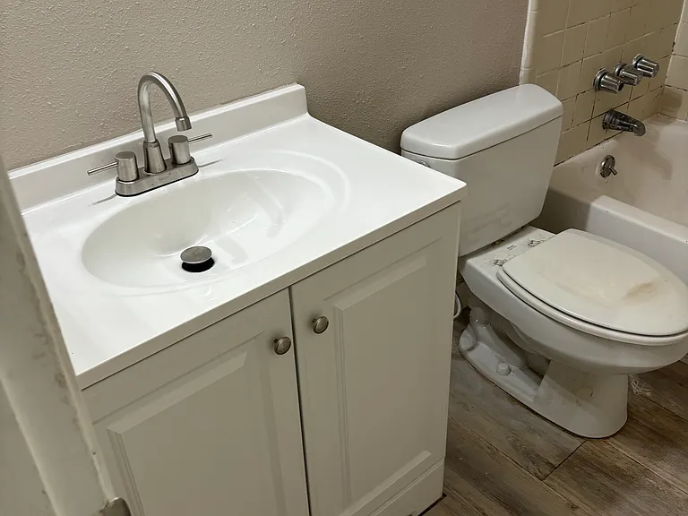 2733 Hidden Lake Blvd #B — Photo 5