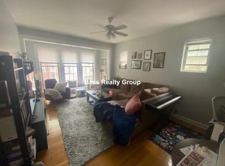 6970 N Greenview Ave #2A, Chicago, IL 60626