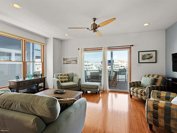 5th image of 369 47th Pl #West