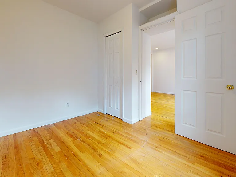 104 2nd Ave #16 — Photo 8