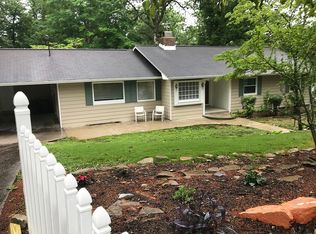 219 Outer Dr, Oak Ridge, TN 37830