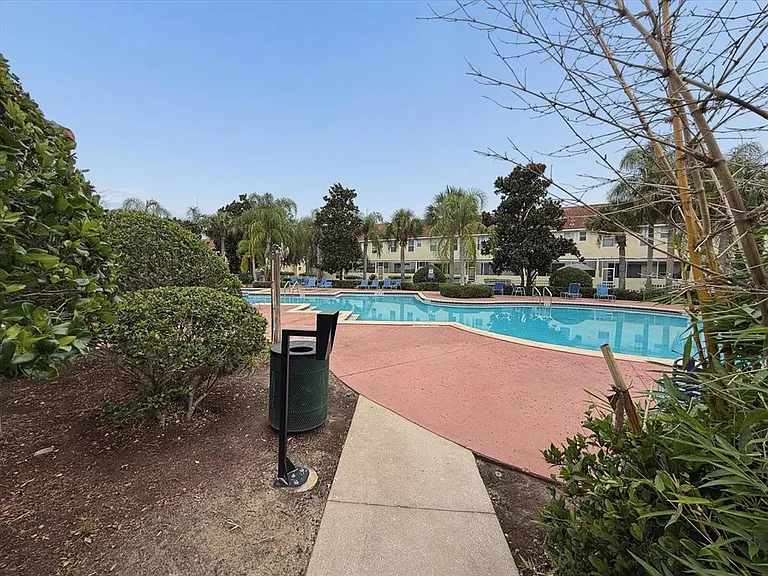 1302 S Beach Cir — Photo 36