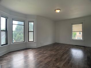 1125 10th St #3, Des Moines, IA 50314