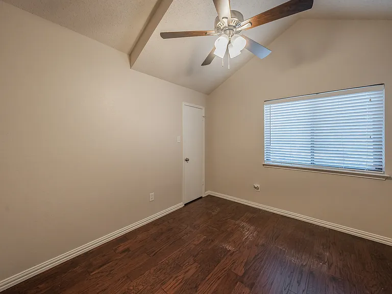 6402 Valleybrooke Ct — Photo 24