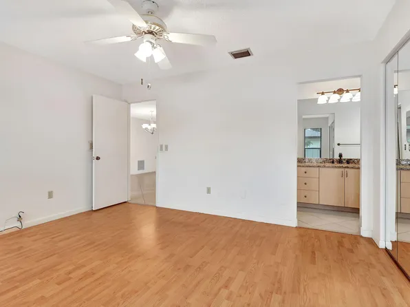 6292 Red Cedar Circle, Greenacres, FL 33463